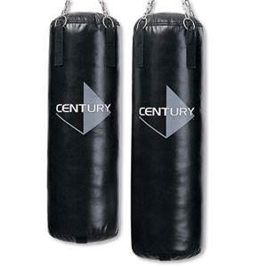 Мешок боксерский подвесной Century Heavy Bag 10125_32 Мешок боксерский подвесной CENTURY Heavy Bag, вес 32 кг (диаметр - 33см, высота &ndash; 102см)
Идеален для тренировок, удобен для использования как дома так и для профессиональных тренировок в спорт залах.
Наполнитель специально разработан компанией CENTURY, специальная резиновая крошка.
Сверхпрочное виниловое покрытие, устойчивое к ударам и не допускающее деформации.
Цепь в комплекте (крюк отсутствует)
