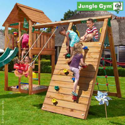 Модуль подъем Climb ​Если на Вашем участке уже стоит один из детских городков Jungle Gym и хочется сделать его еще более интересным и развивающим, тогда дополнительный модуль Jungle Gym Climb &ndash; то, что вам нужно.
Размер (ДхШхВ): 260 х 240 х 220 см.
Допустимое количество детей - 3.
